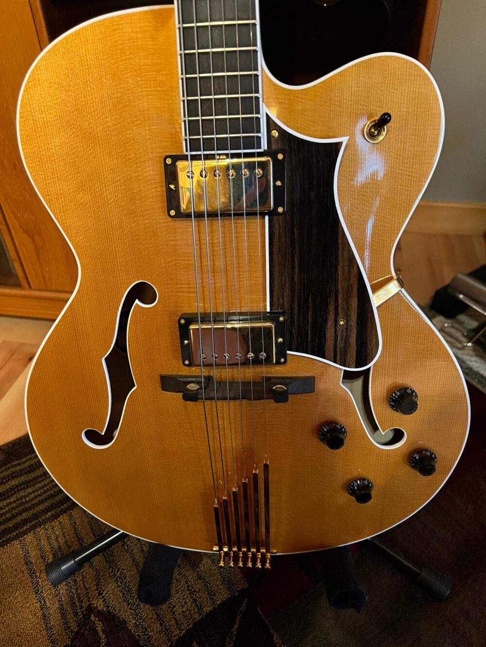 Heritage Standard Eagle Classic Hollow body Electric Guitar