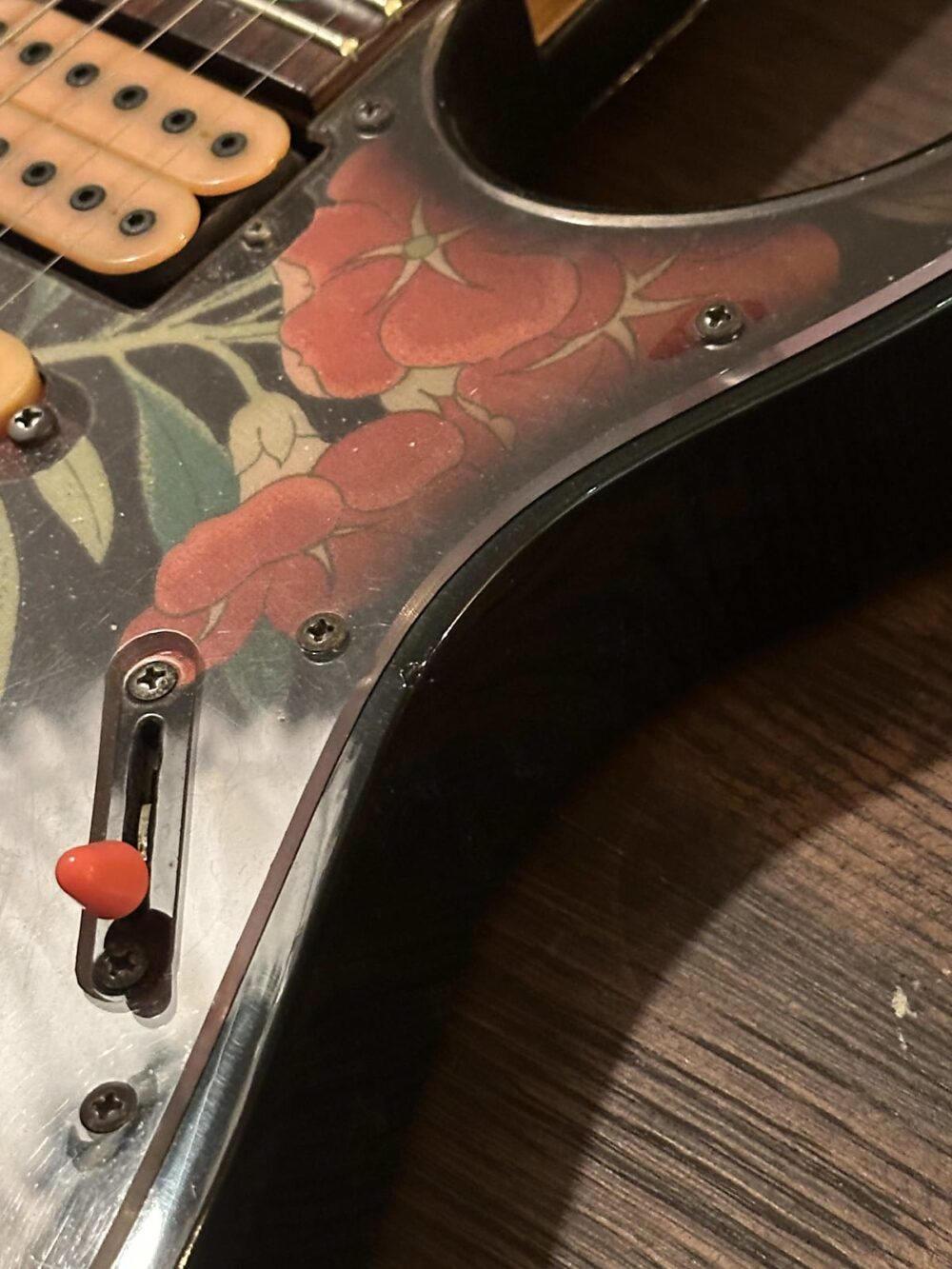 Ibanez JEM77-FP Steve Vai Signature 1988 - 2004 - Black Floral Pattern