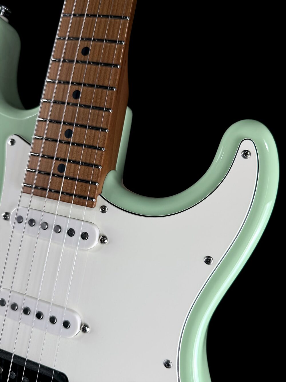 Suhr Classic S HSS - Dealer Select - Surf Green - Roasted Maple - ML Standard/Thornbucker Plus Pickups