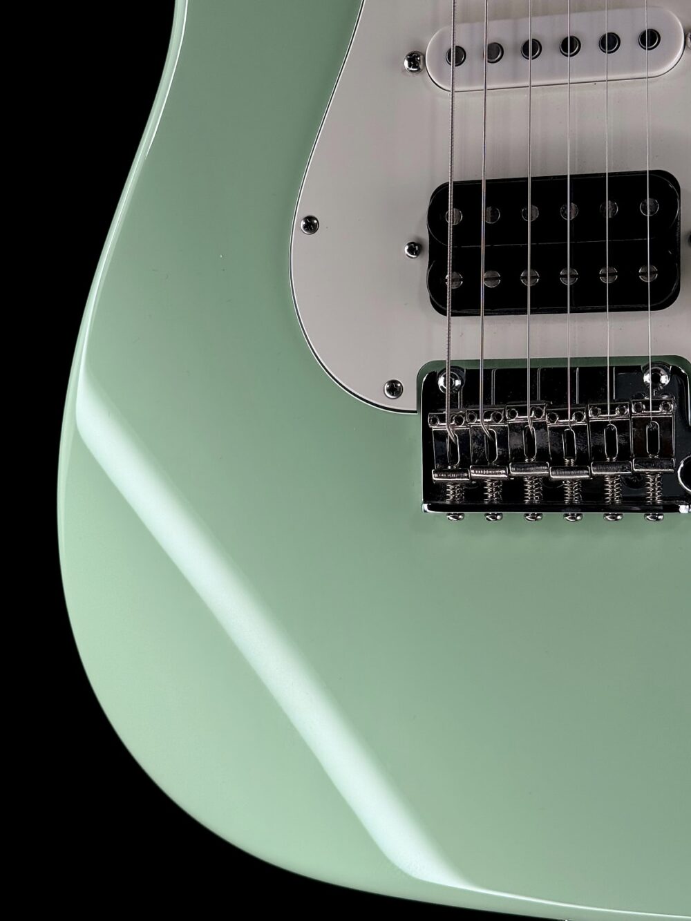 Suhr Classic S HSS - Dealer Select - Surf Green - Roasted Maple - ML Standard/Thornbucker Plus Pickups