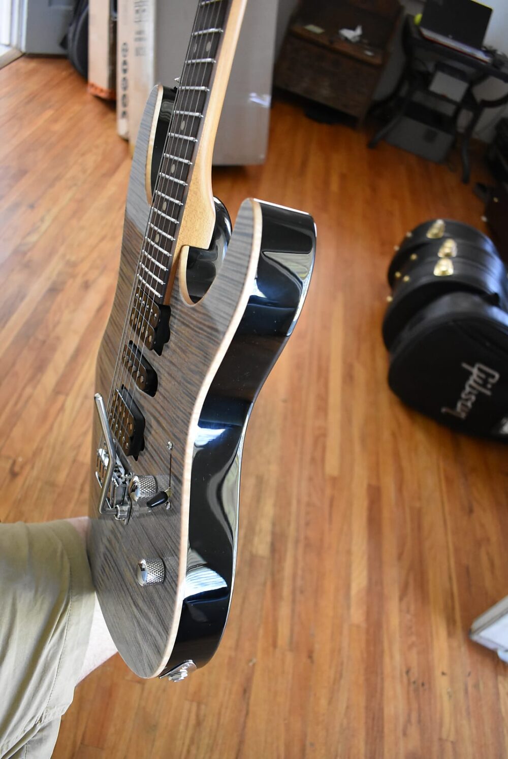 Suhr Modern Plus, 2023, Immaculate, OHSC & Paperwork