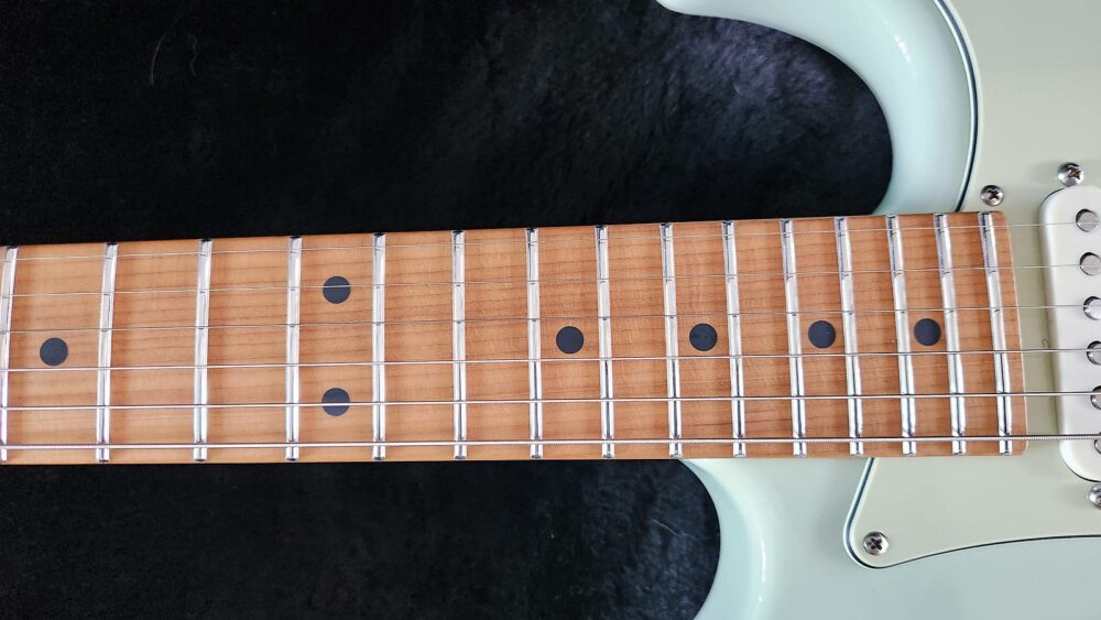 Suhr Dealer Select Classic S - Roasted Maple Sonic blue Electric Guitar 2024