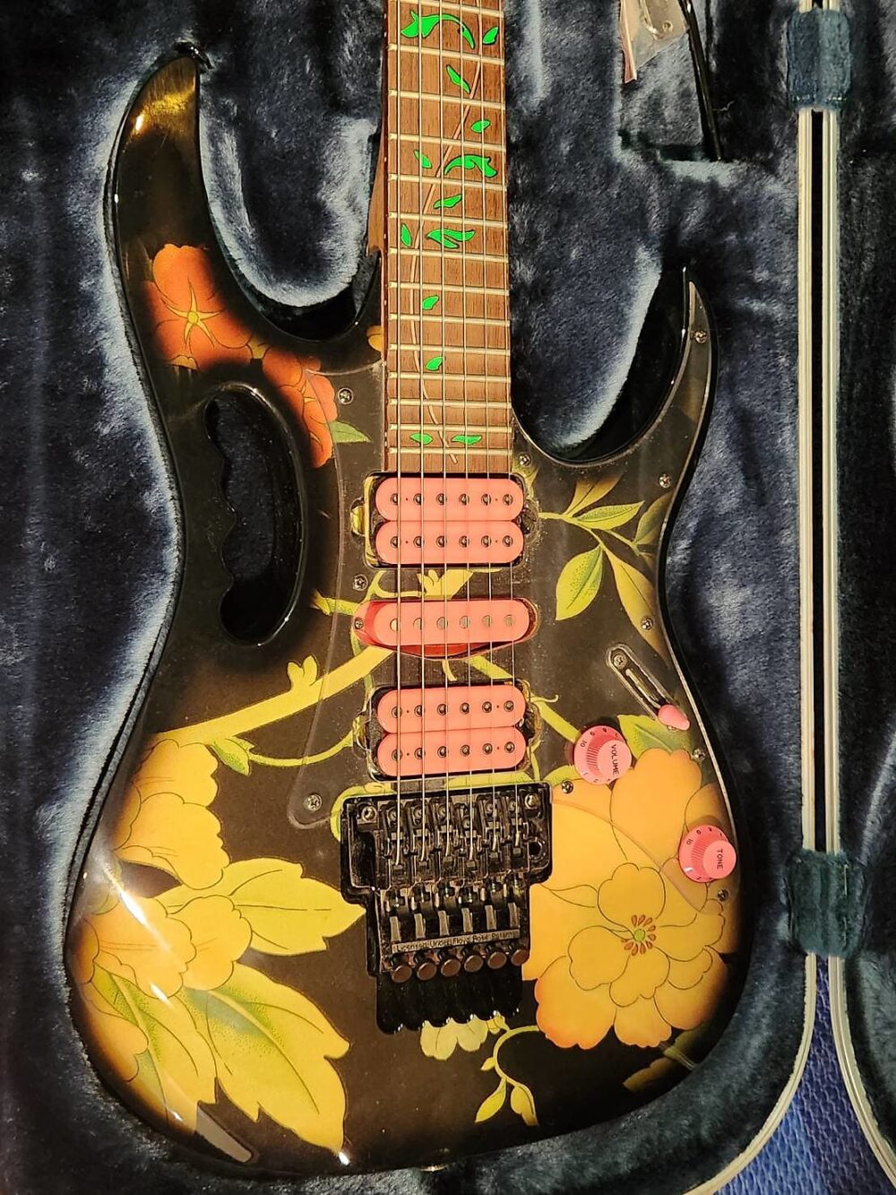 Ibanez JEM77FP Steve Vai Signature Model Black Floral Pattern