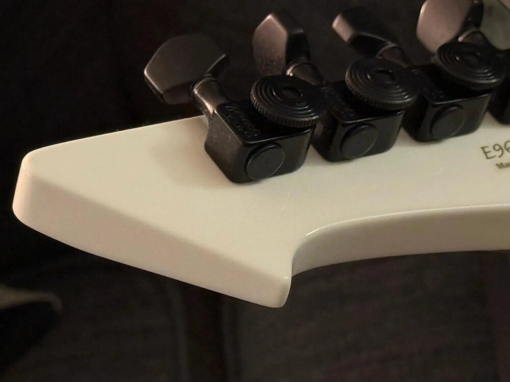 ESP Snakebyte Snow White 2023 - The Guitar Rescue-The Guitar Rescue