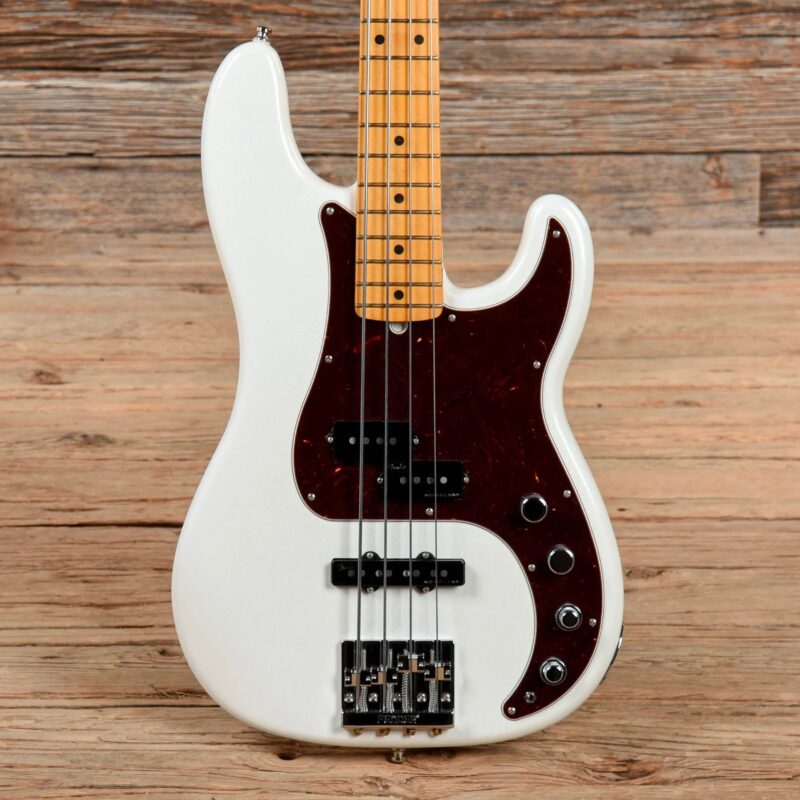 Fender American Ultra Precision Bass Arctic Pearl 2020 - The Guitar Rescue-The Guitar Rescue