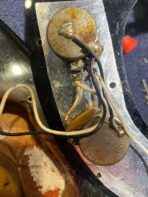 Fender Precision Bass 3-Color Sunburst 1975 - The Guitar Rescue-The Guitar Rescue