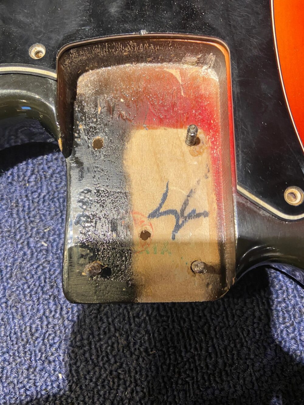 Fender Precision Bass 3-Color Sunburst 1975 - The Guitar Rescue-The Guitar Rescue