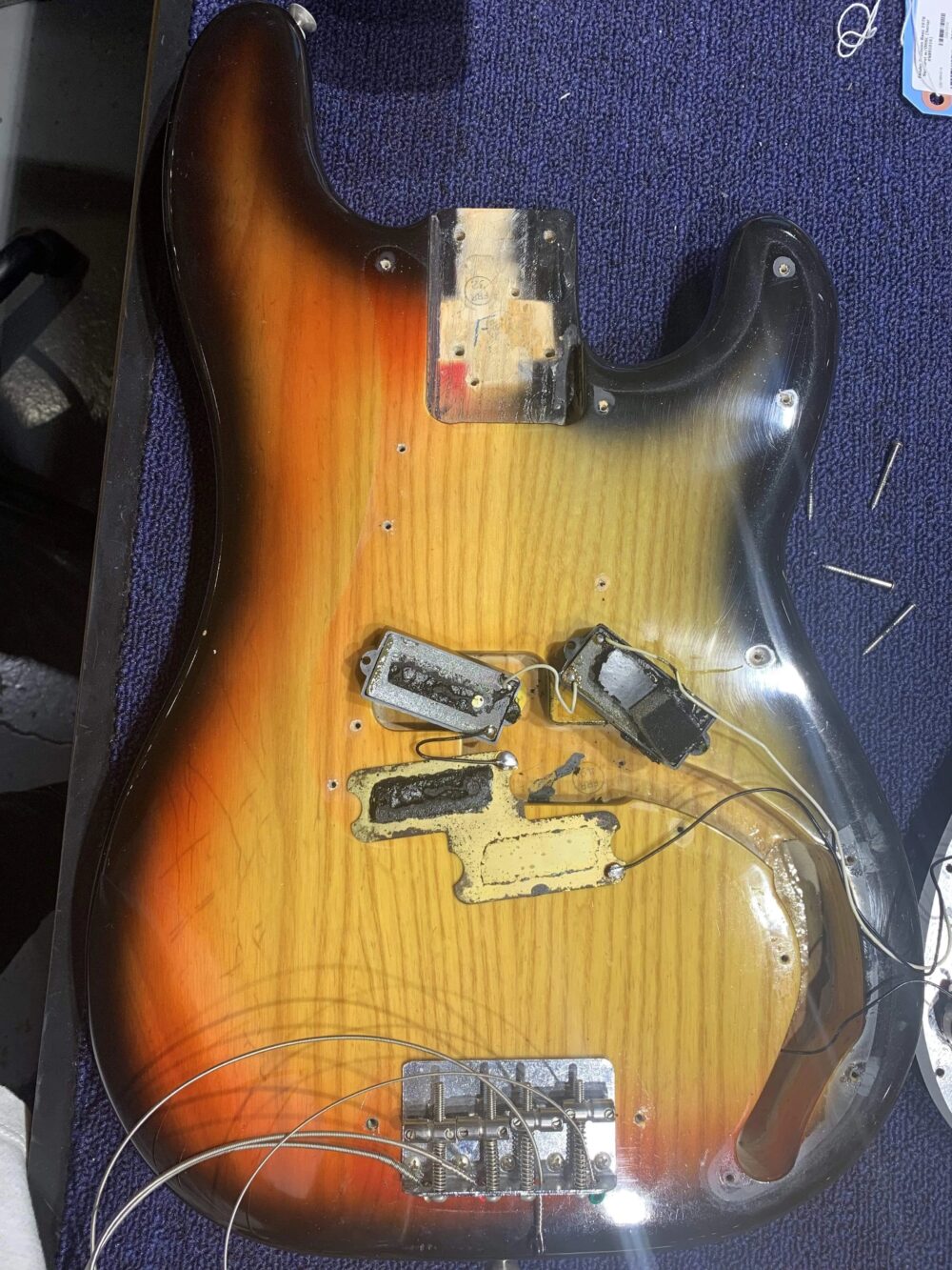 Fender Precision Bass Sunburst 1979 - The Guitar Rescue-The Guitar Rescue