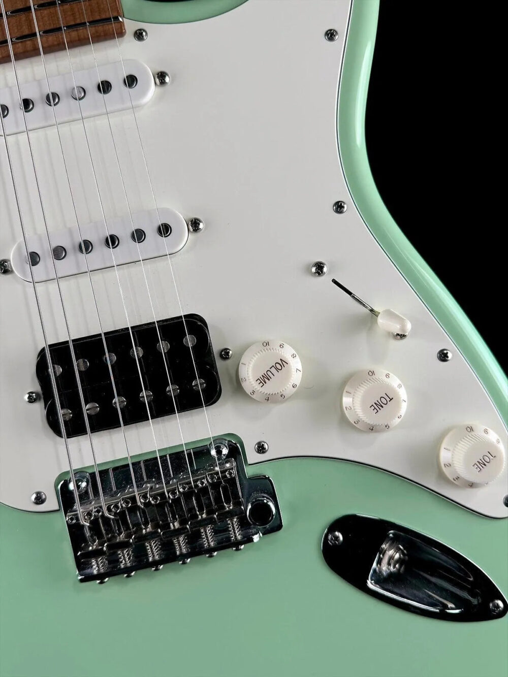 Suhr Classic S HSS - Dealer Select - Surf Green - Roasted Maple - ML Standard/Thornbucker Plus Pickups - The Guitar Rescue-The Guitar Rescue