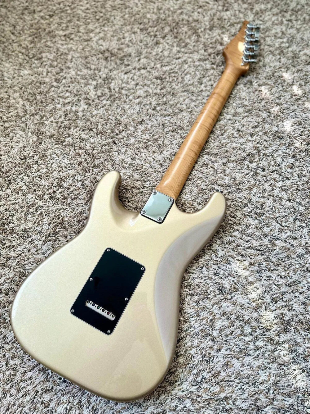 Suhr Limited Edition Classic S HSS - Champagne Metallic 2021 - The Guitar Rescue-The Guitar Rescue