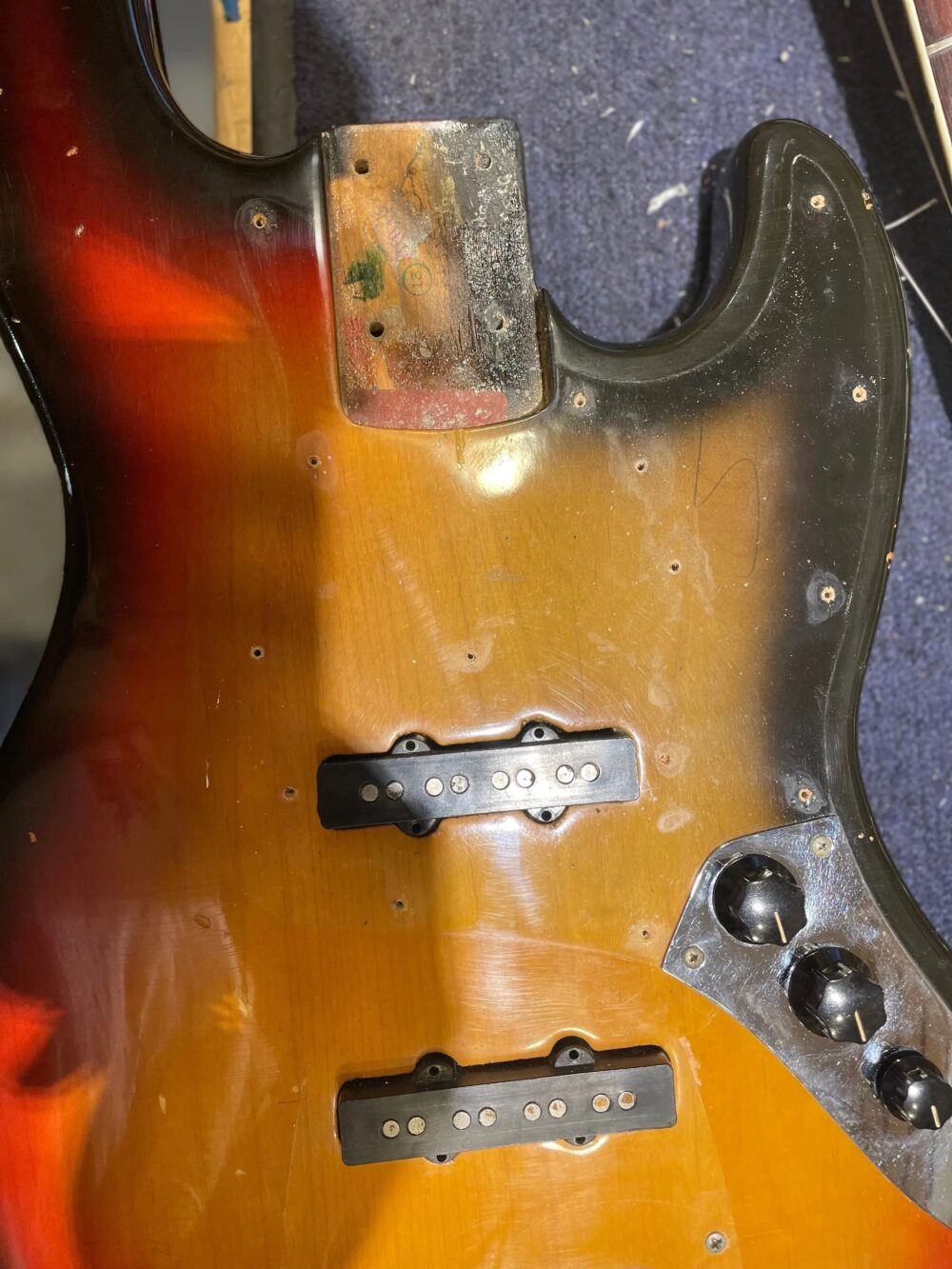 Fender Jazz Bass Sunburst 1969 - The Guitar Rescue-The Guitar Rescue