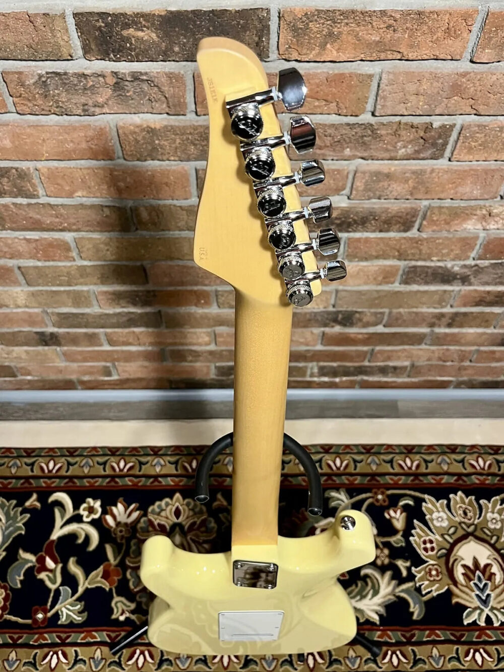 Suhr Classic S SSS 2019 Vintage Yellow - The Guitar Rescue-The Guitar Rescue