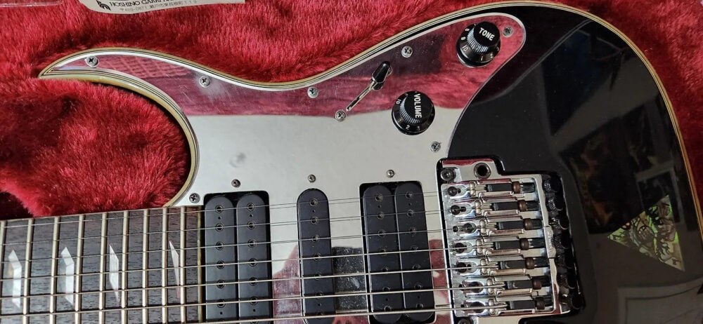 Ibanez UV777P-BK Steve Vai Signature Universe 1998 - 2012 - Black - The Guitar Rescue-The Guitar Rescue